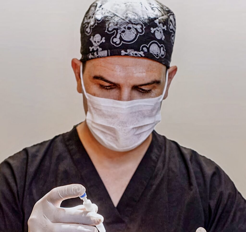 Hair Transpant in Turkey - Dr Kinyas Dusunmez Hair Transpant in Turkey - Dr Kinyas Dusunmez